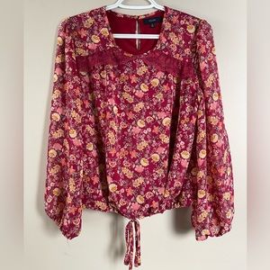 Eclair Floral Top